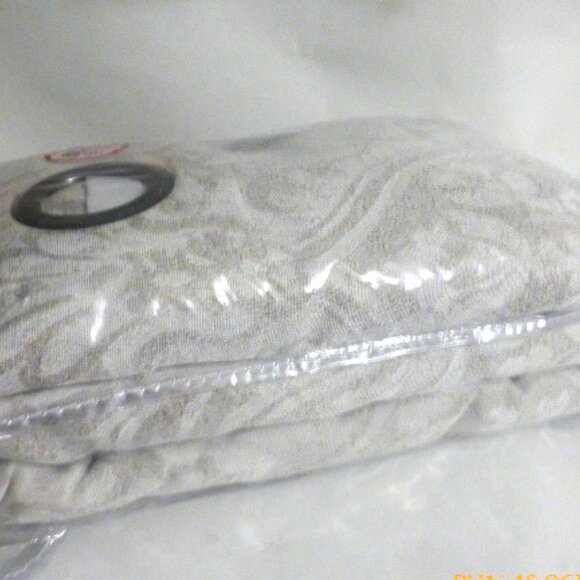 Piazza 1 Panel BLACKOUT Drape 84" x 72" Blackout Curtain Insulated Curtain - Picture 3 of 7